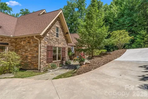1313 High Trail Drive Nebo NC 28761