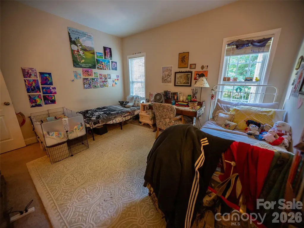 1392 21st Avenue NE Hickory NC 28601