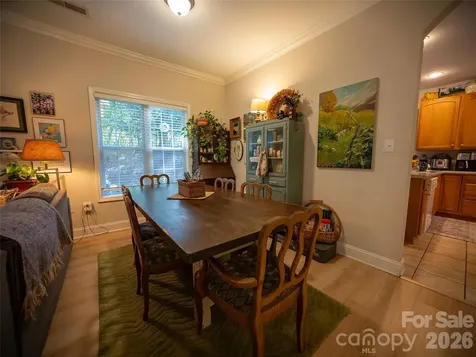1392 21st Avenue NE Hickory NC 28601