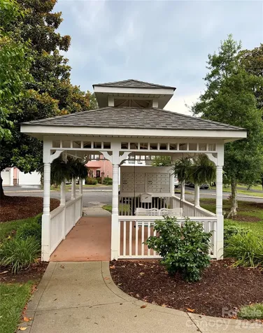 1392 21st Avenue NE Hickory NC 28601