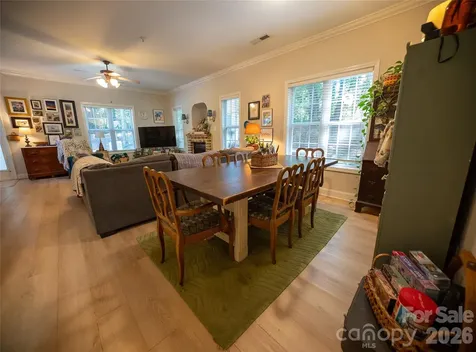 1392 21st Avenue NE Hickory NC 28601