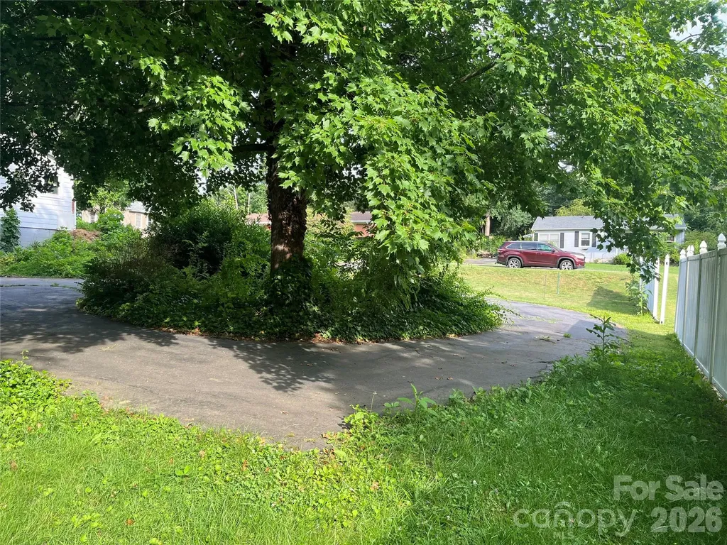 9999 Northeast Avenue Swannanoa NC 28778