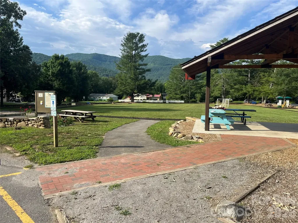 9999 Northeast Avenue Swannanoa NC 28778