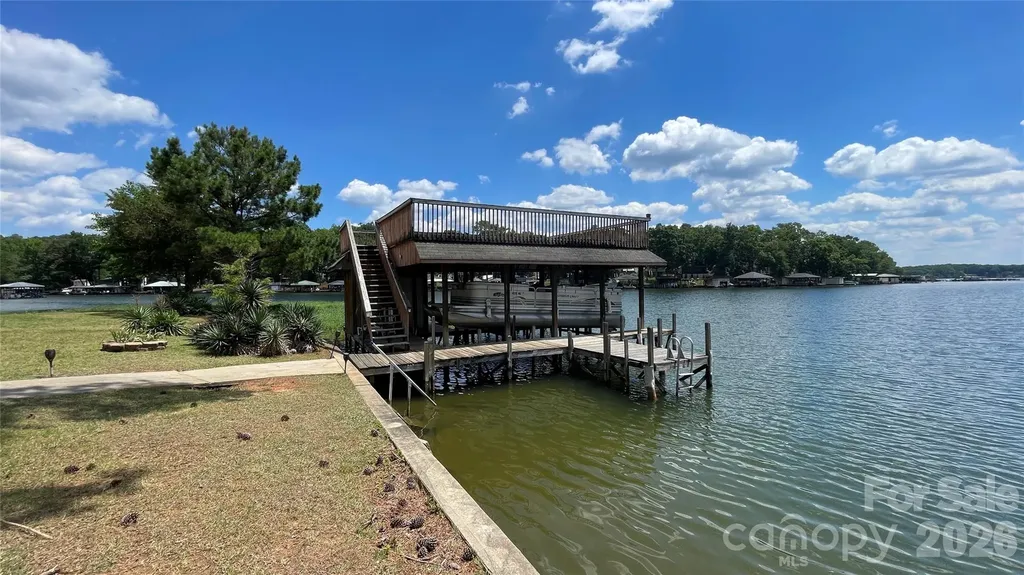 128 Curran Point Drive Norwood NC 28128