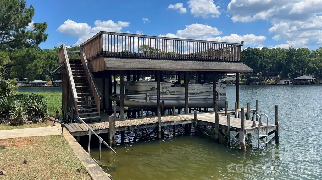 128 Curran Point Drive Norwood NC 28128