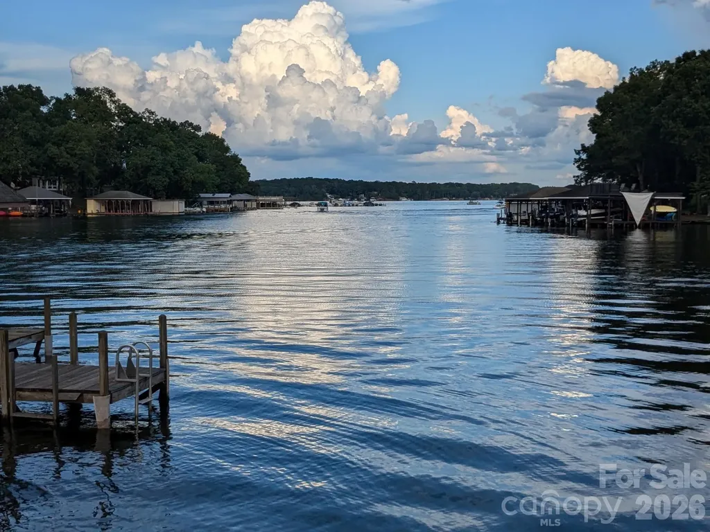 128 Curran Point Drive Norwood NC 28128