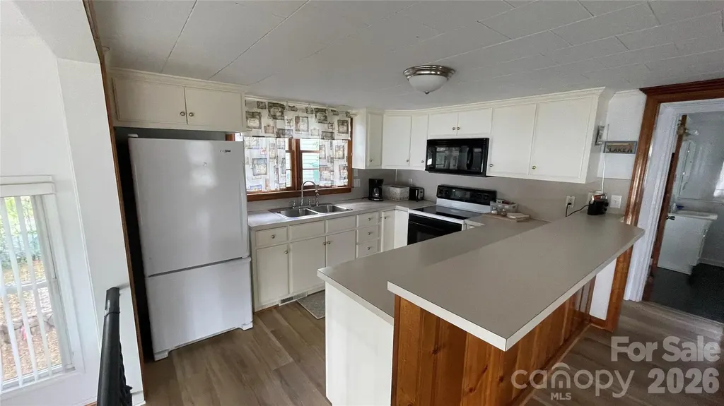 128 Curran Point Drive Norwood NC 28128