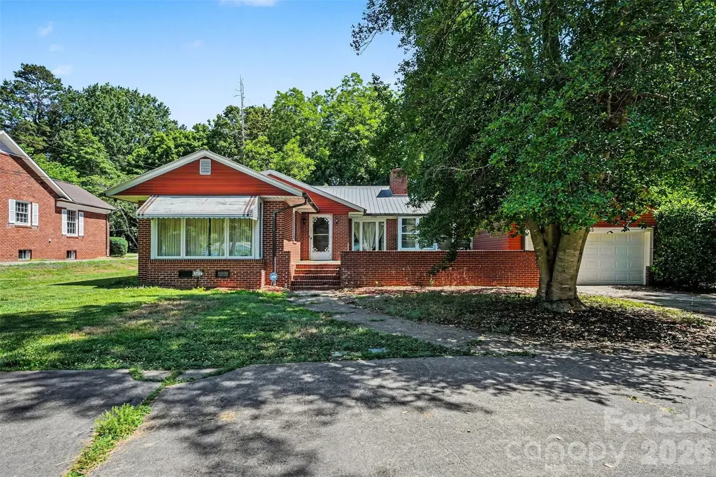 1612 Statesville Boulevard Salisbury NC 28144