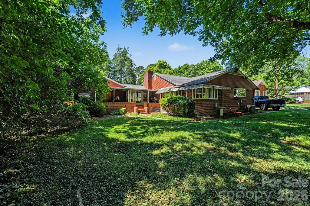 1612 Statesville Boulevard Salisbury NC 28144