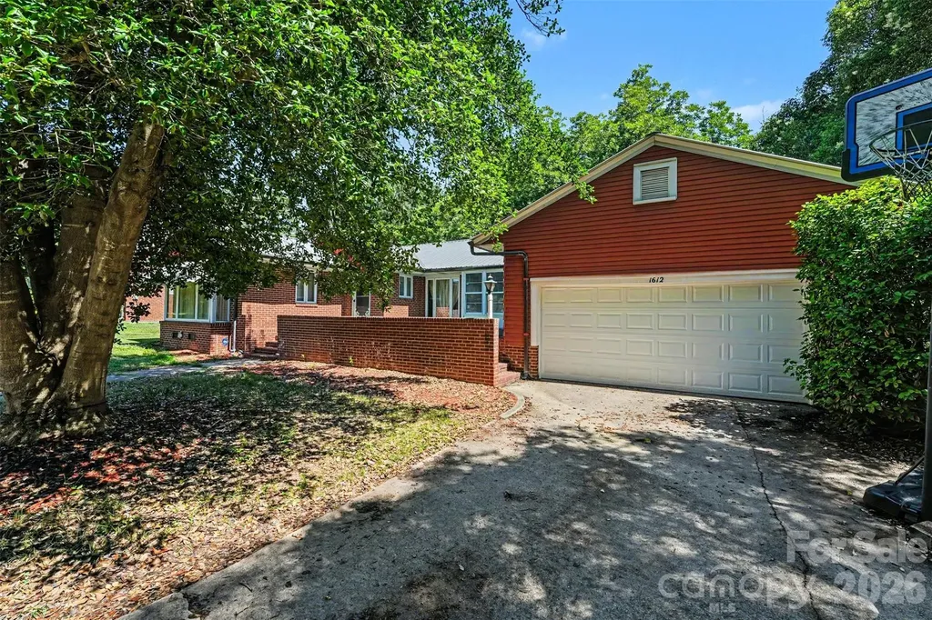 1612 Statesville Boulevard Salisbury NC 28144