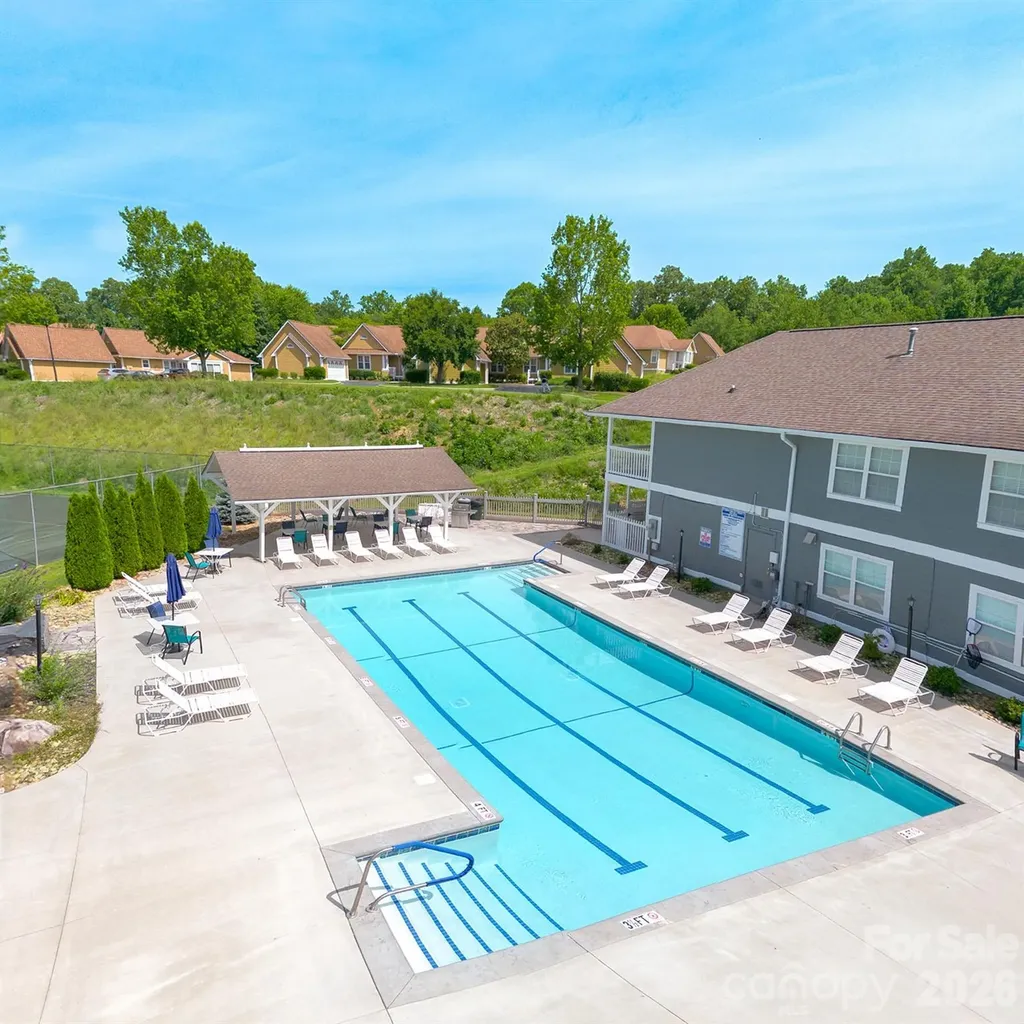 102 Rough Point Court Asheville NC 28806