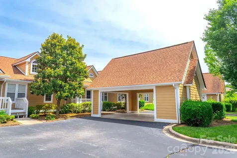 102 Rough Point Court Asheville NC 28806