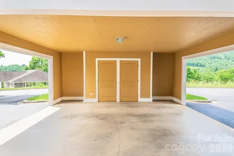 102 Rough Point Court Asheville NC 28806
