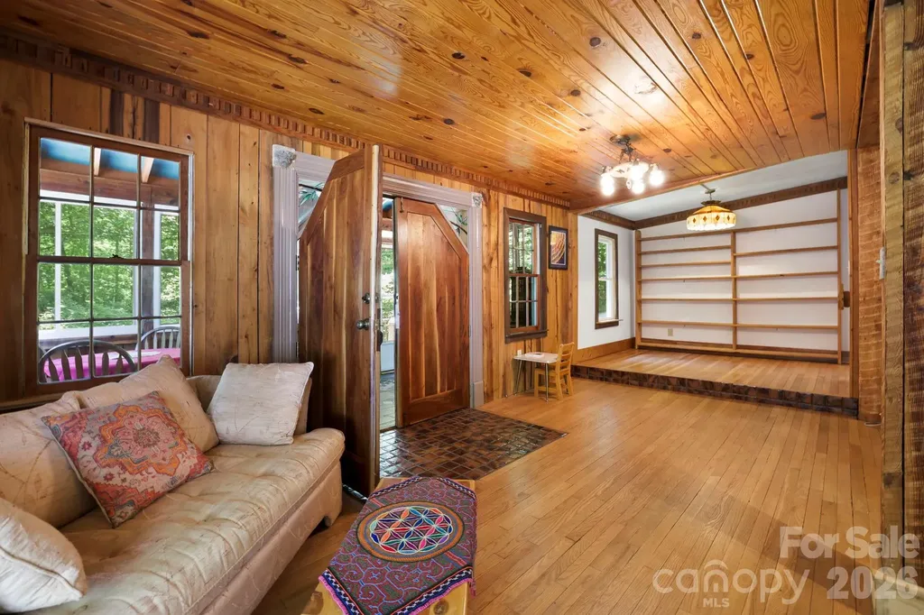 173 Camp Elliott Road Black Mountain NC 28711