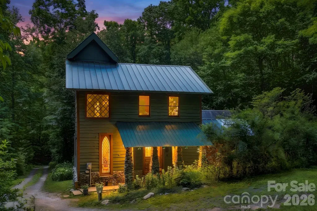 173 Camp Elliott Road Black Mountain NC 28711