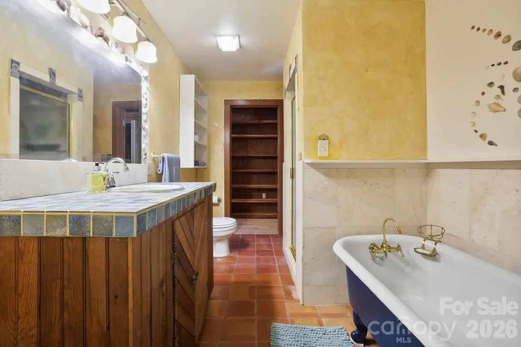 173 Camp Elliott Road Black Mountain NC 28711