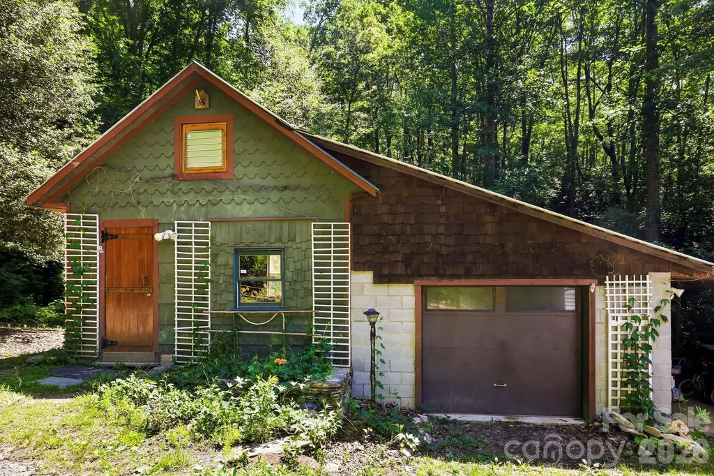 173 Camp Elliott Road Black Mountain NC 28711