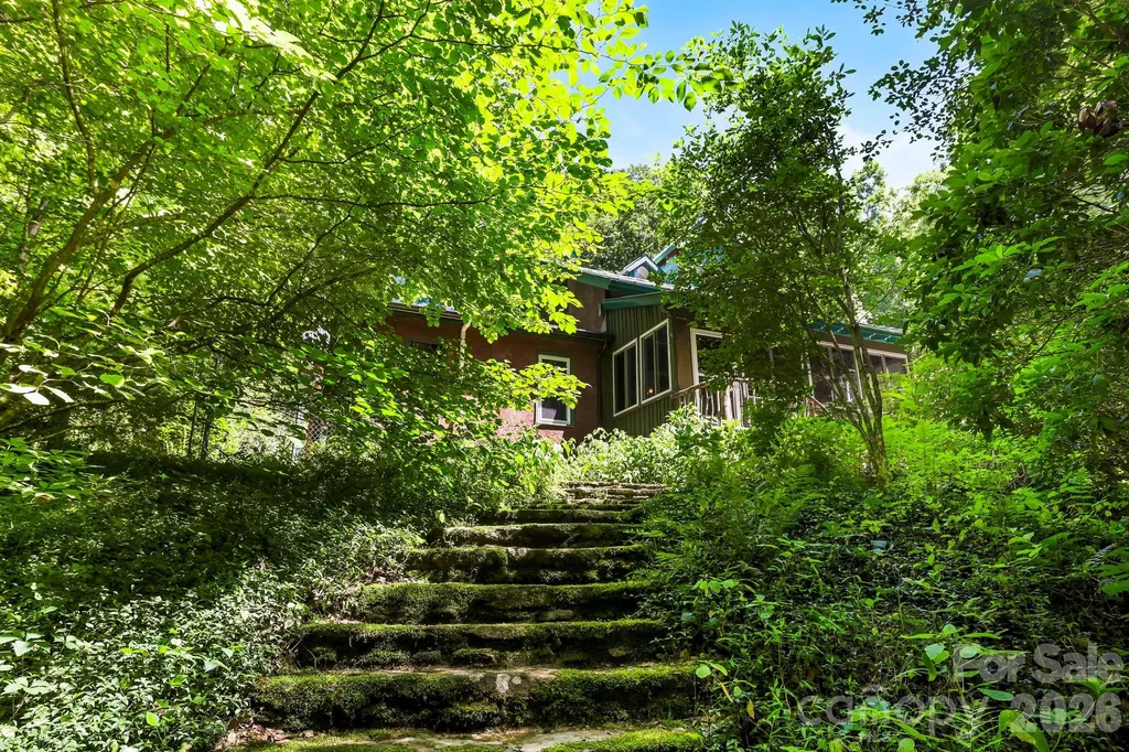 173 Camp Elliott Road Black Mountain NC 28711