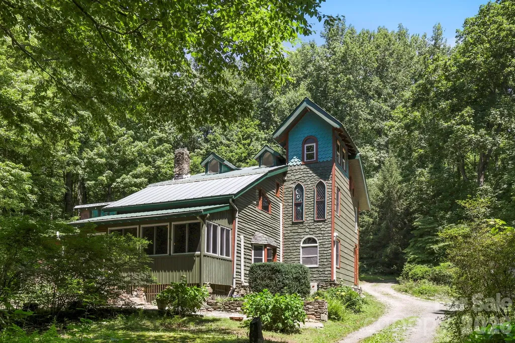 173 Camp Elliott Road Black Mountain NC 28711