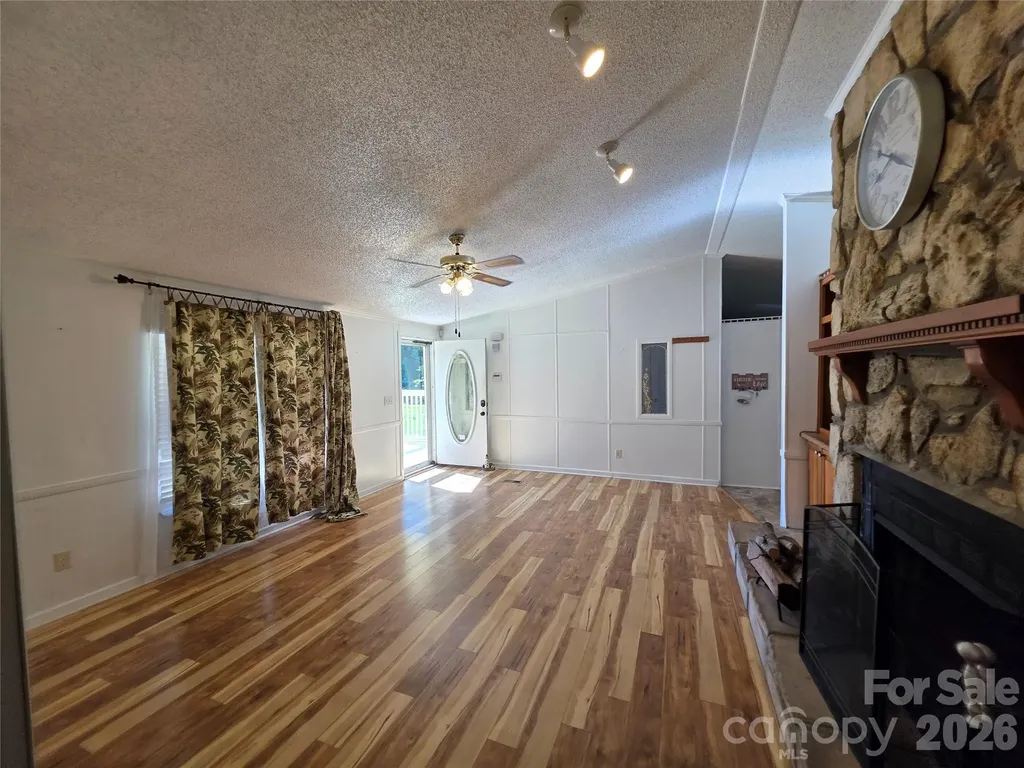 1395 Cape Hickory Road Hickory NC 28601