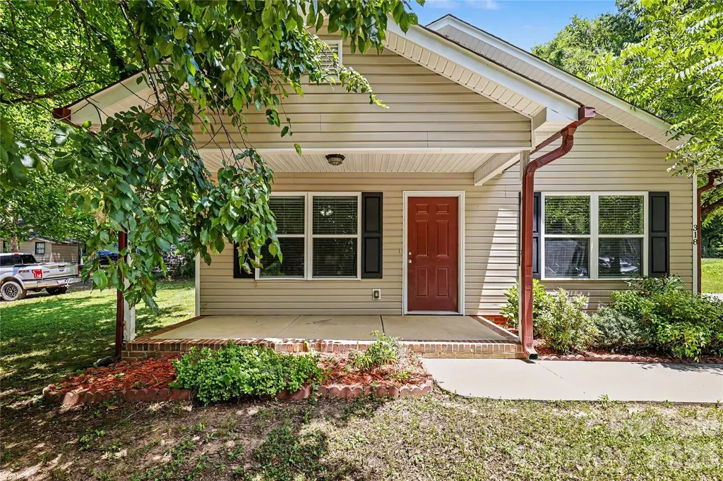 318 N Pryor Street Gastonia NC 28052