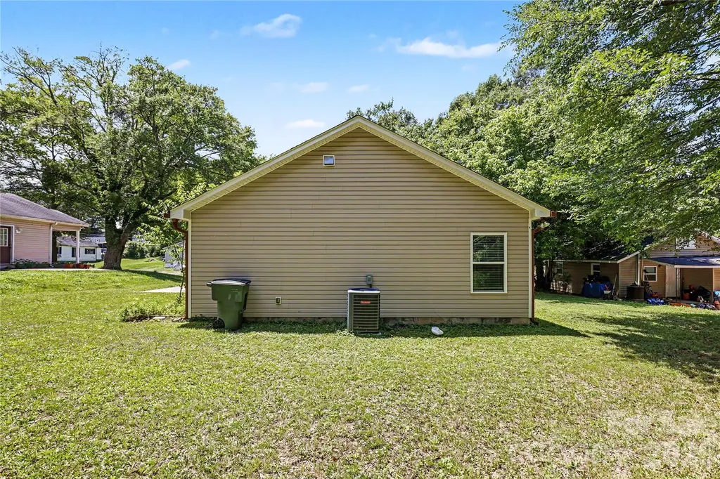 318 N Pryor Street Gastonia NC 28052