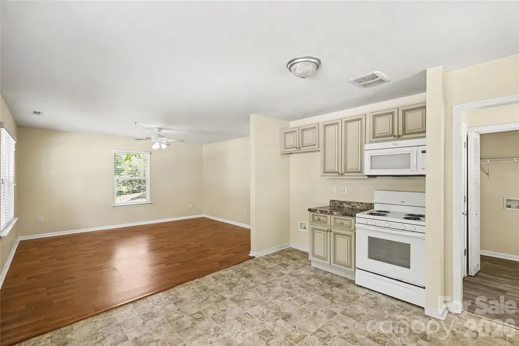 318 N Pryor Street Gastonia NC 28052