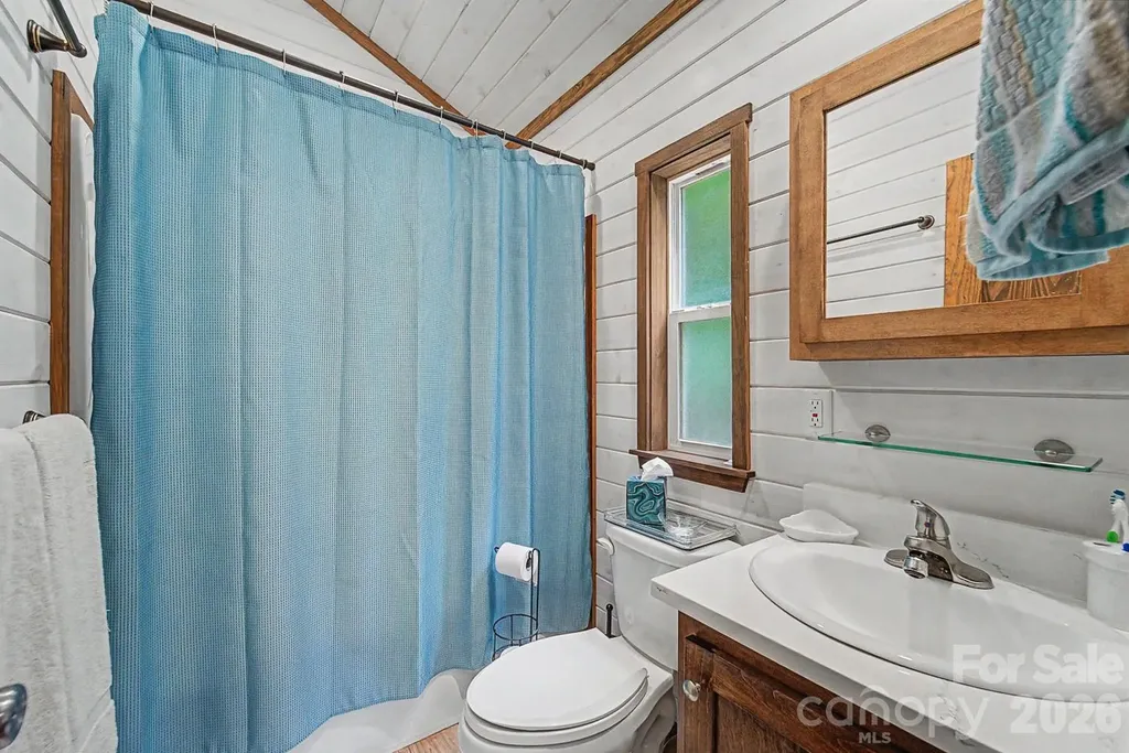 243 Jonquil Woods Road Franklin NC 28734