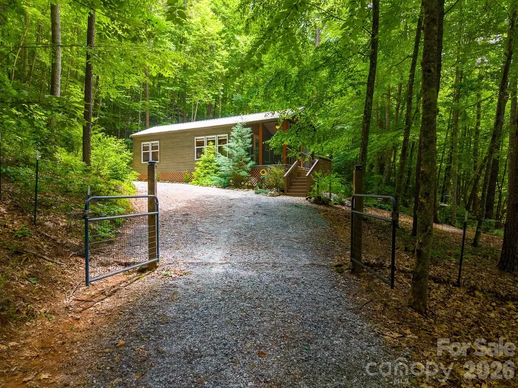 243 Jonquil Woods Road Franklin NC 28734
