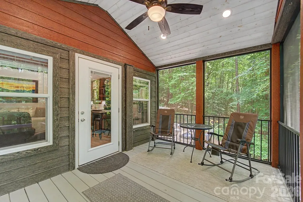 243 Jonquil Woods Road Franklin NC 28734
