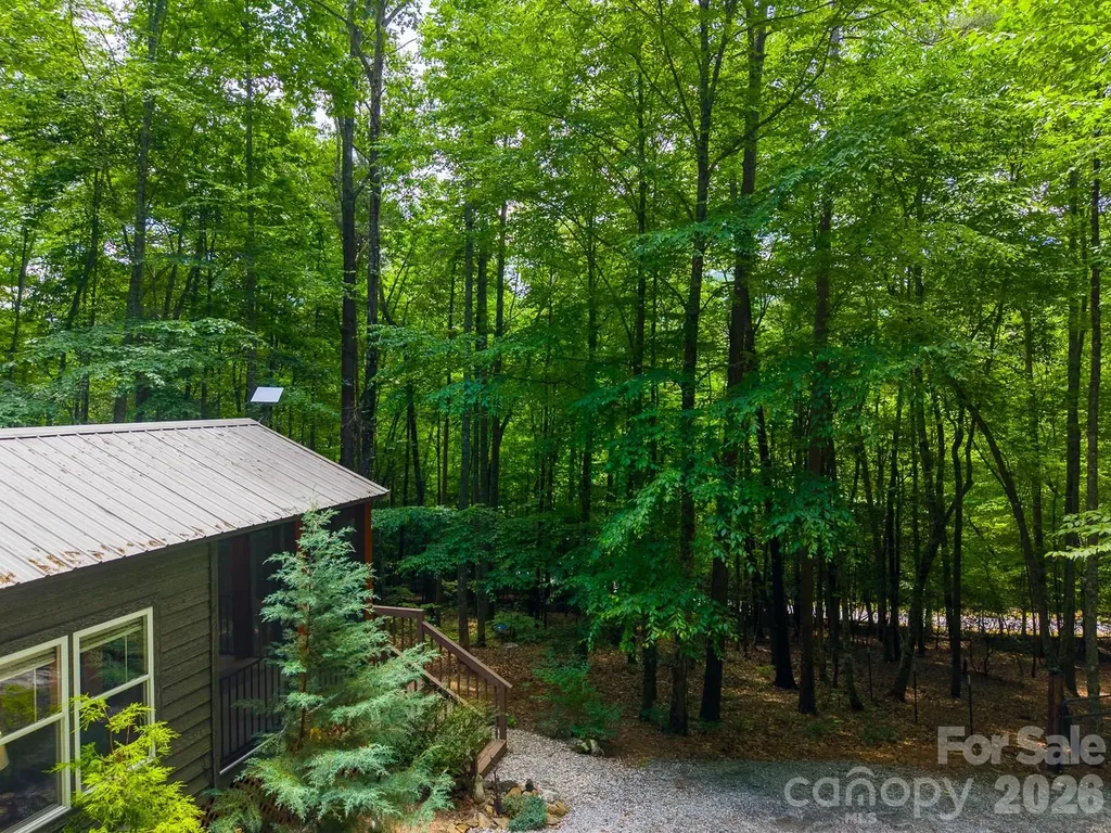 243 Jonquil Woods Road Franklin NC 28734
