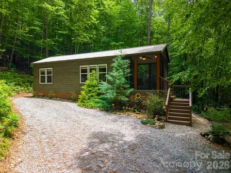 243 Jonquil Woods Road Franklin NC 28734