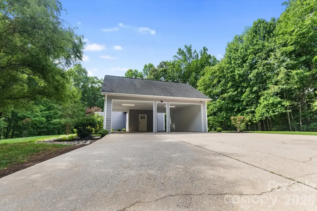 690 Stacy Hill Road Marion NC 28752