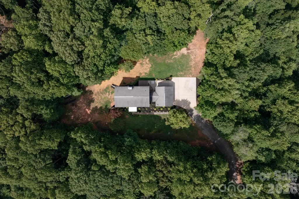 690 Stacy Hill Road Marion NC 28752