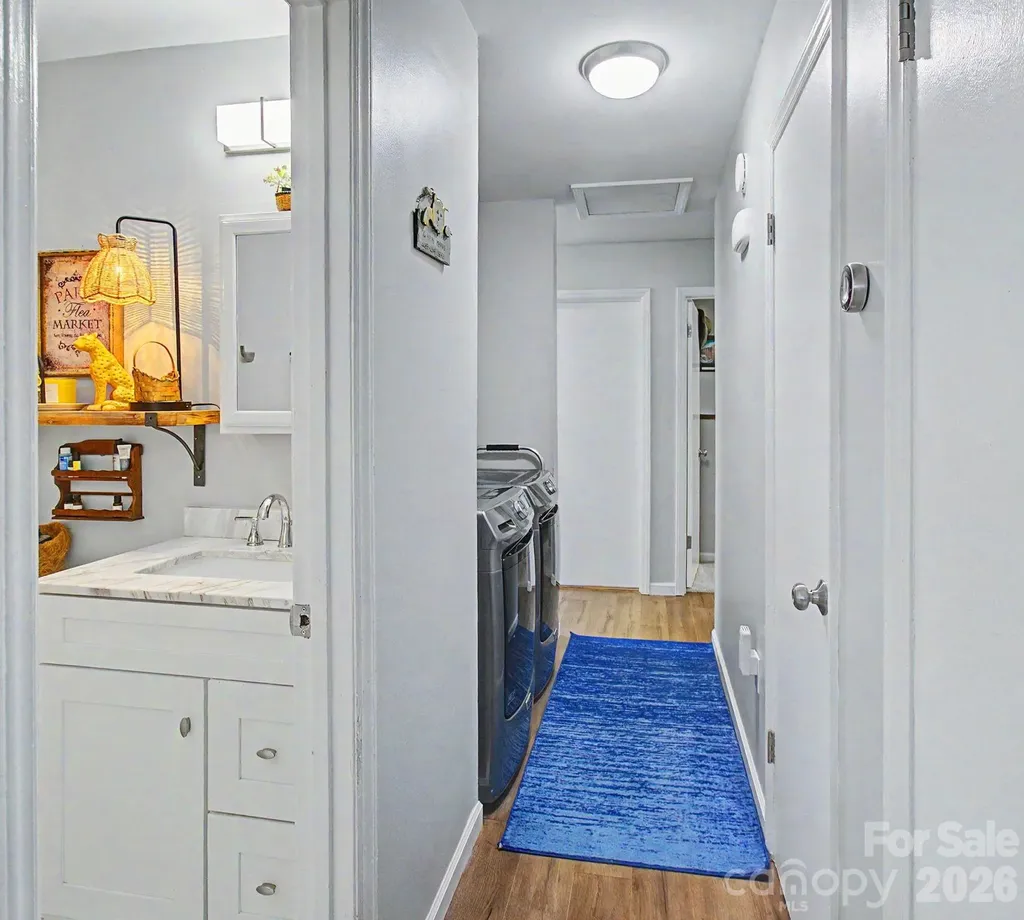 102 Wicklow Drive Asheville NC 28806