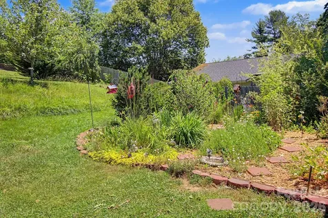 102 Wicklow Drive Asheville NC 28806