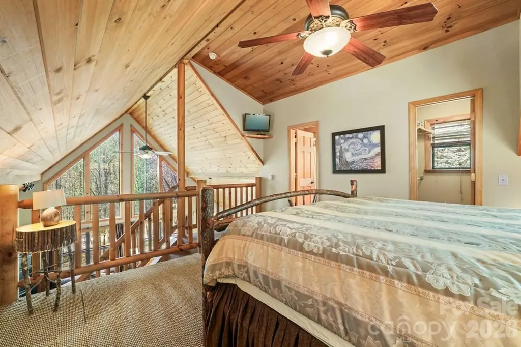 210 Chickadee Drive Bryson City NC 28713