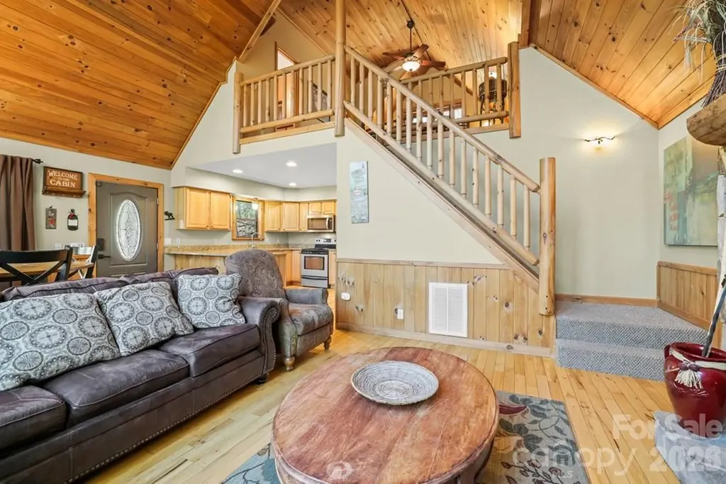 210 Chickadee Drive Bryson City NC 28713