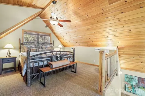 210 Chickadee Drive Bryson City NC 28713