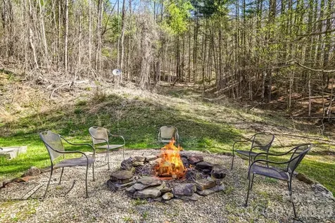 210 Chickadee Drive Bryson City NC 28713