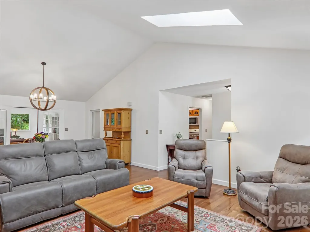 3106 Essex Path Hendersonville NC 28791