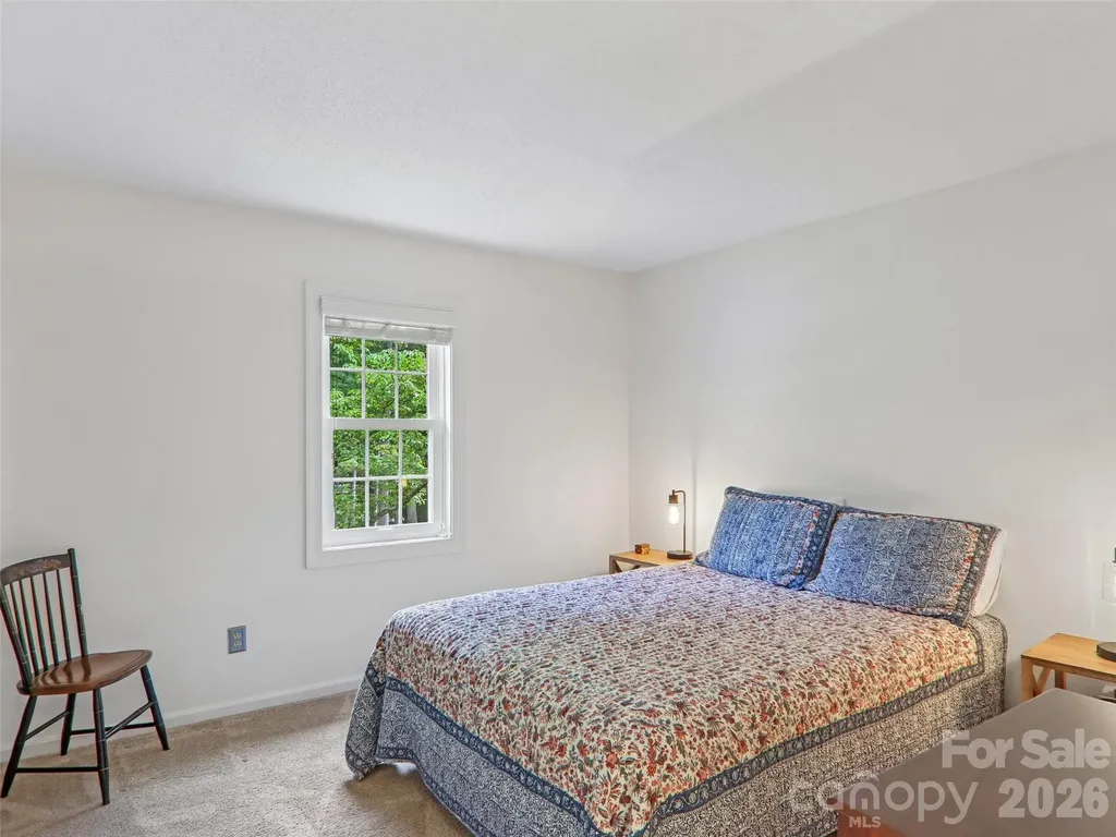 3106 Essex Path Hendersonville NC 28791
