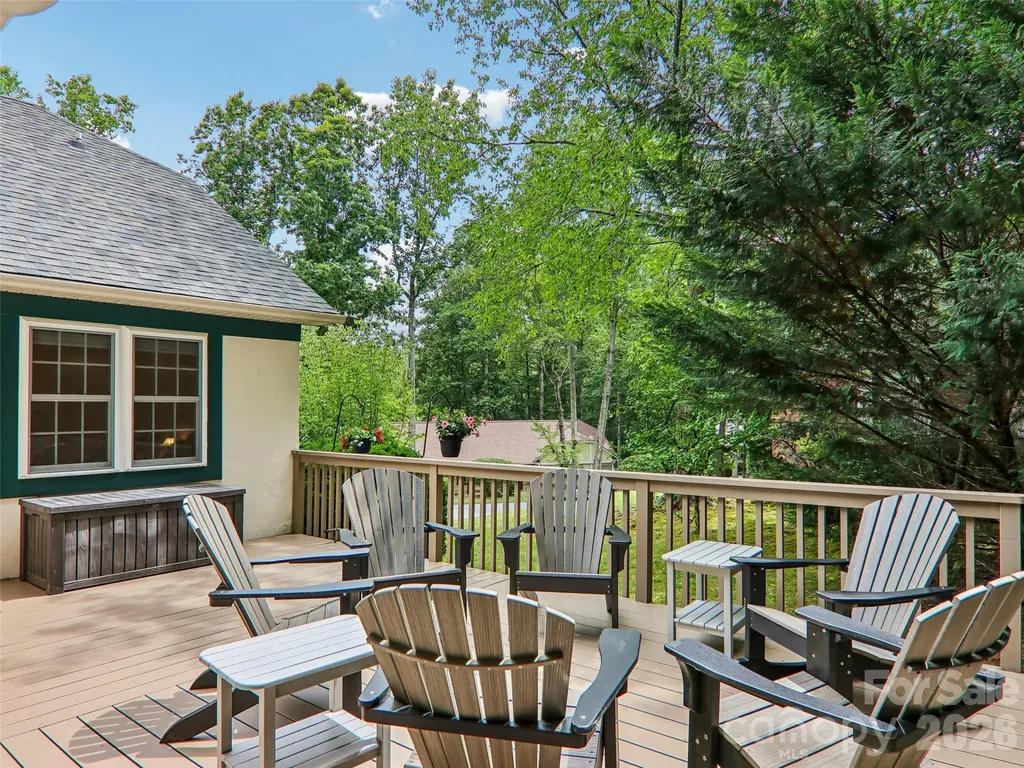 3106 Essex Path Hendersonville NC 28791
