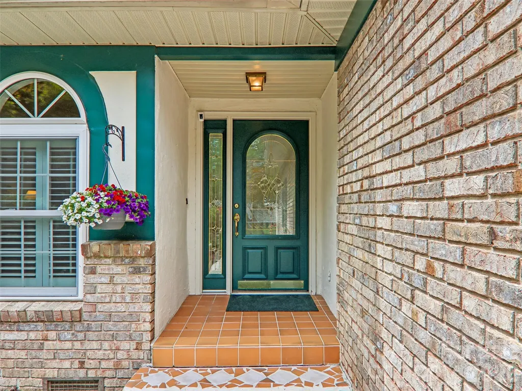 3106 Essex Path Hendersonville NC 28791