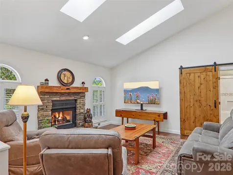 3106 Essex Path Hendersonville NC 28791