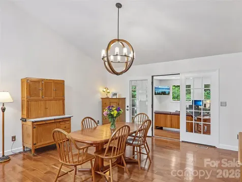3106 Essex Path Hendersonville NC 28791