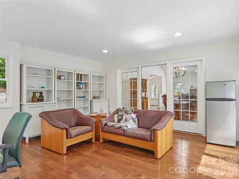 3106 Essex Path Hendersonville NC 28791