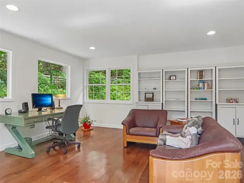 3106 Essex Path Hendersonville NC 28791