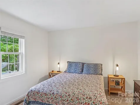 3106 Essex Path Hendersonville NC 28791