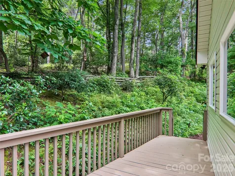 3106 Essex Path Hendersonville NC 28791
